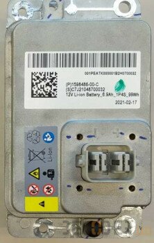 Видалення помилок в Tesla 12-volt lithium-ion battery controller